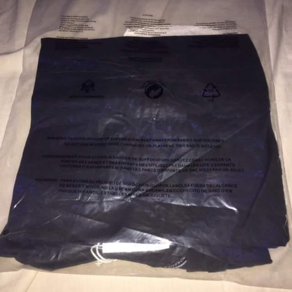 Givenchy T Shirt - Picture 5 of 6